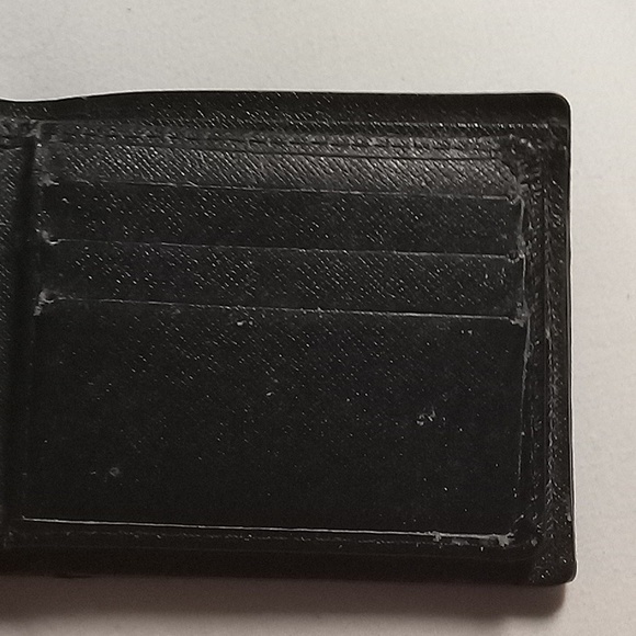 Gucci Wallet - Picture 10 of 11